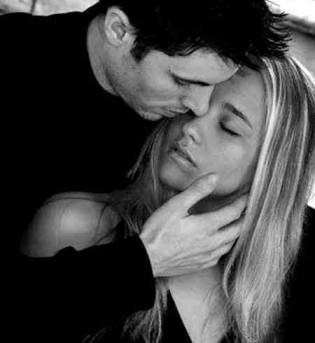 С восторгом пребывая в любви власти!