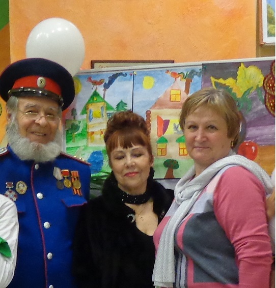 Ей шестнадцать, плюс... чуть-чуть!