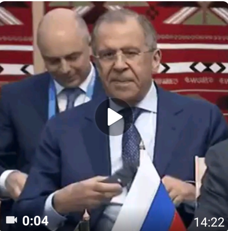 На День дипломата