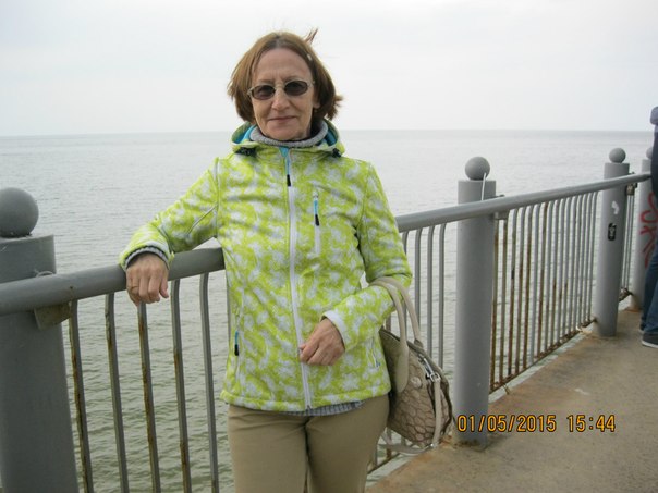 С Ларисой по телефону я поговорила...