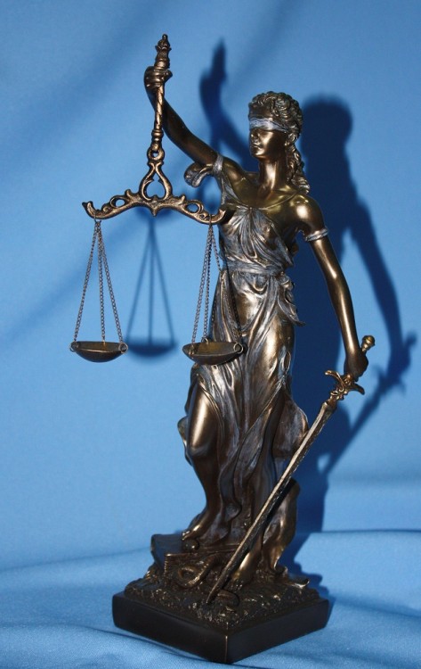 Изображение весов фемиды