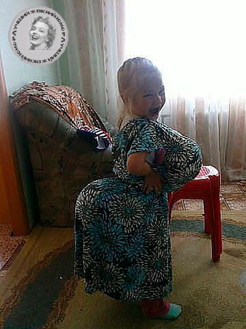 Пока мама в контакте зависает...