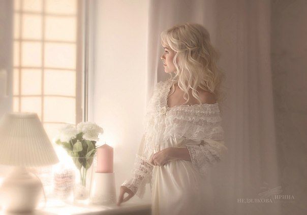 Глубь небес опять ясна...