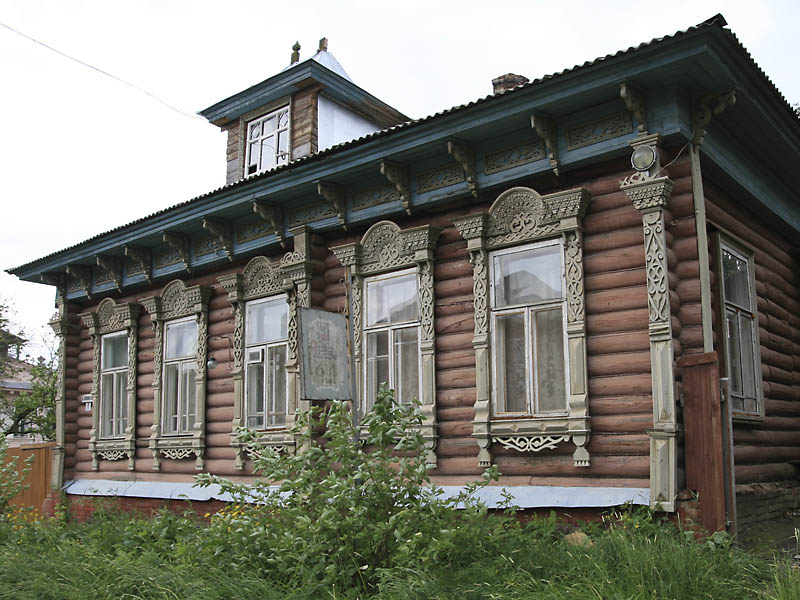 Изба, поставленная дедом