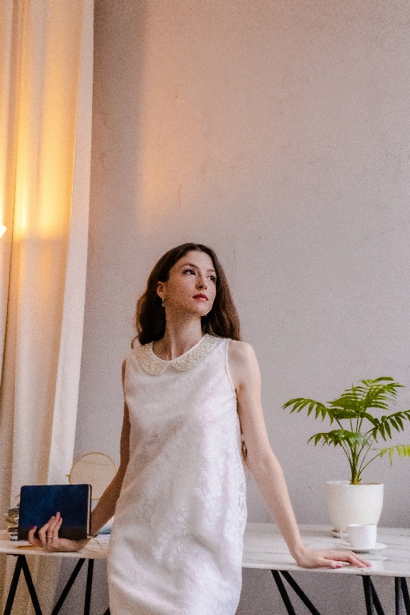 Растаяли унылые снега