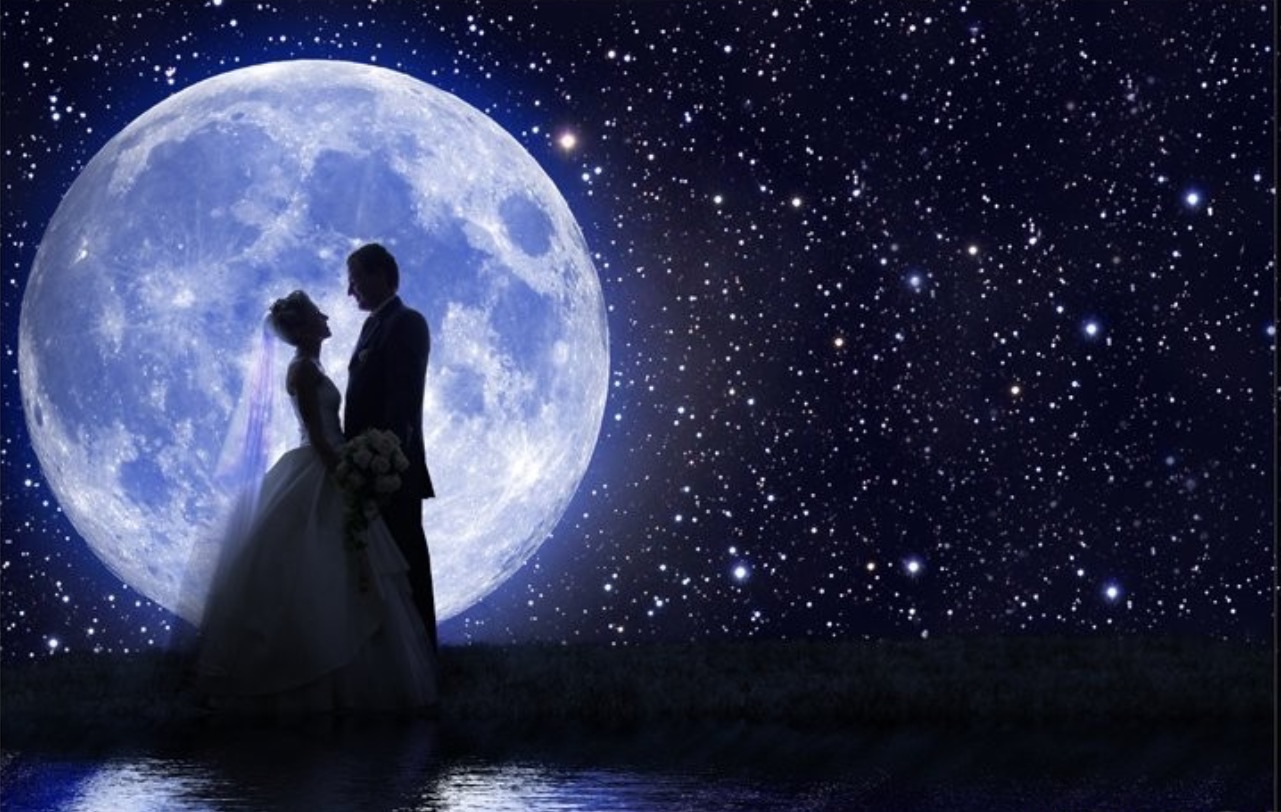 Я твое повторяю имя. Звездное небо с луной. Луна и звезды. Свидание под луной. Любовь со звезд.
