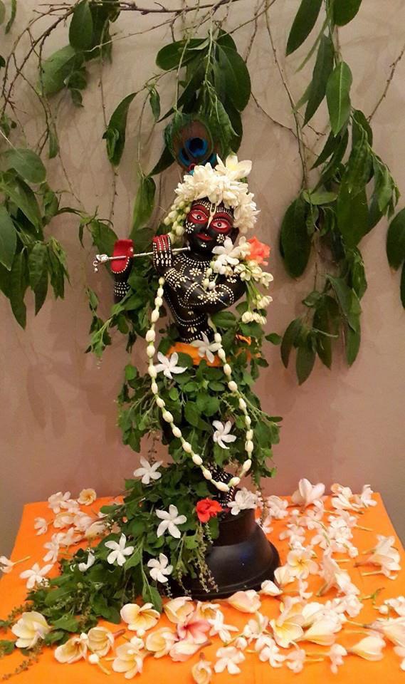 За внимание, оказанное Ему