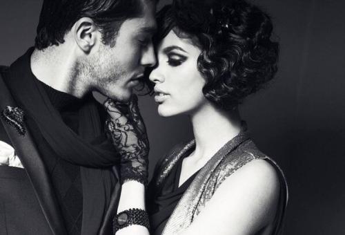 Он говорил ни раз Не привыкай ко мне...