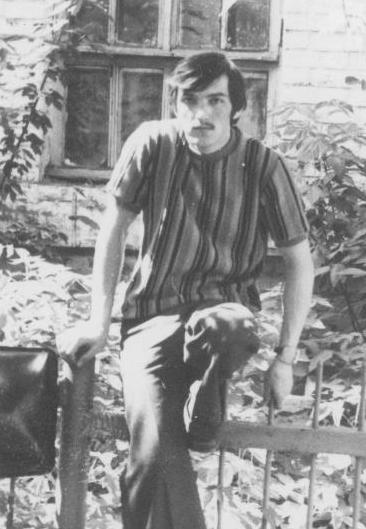 Не лги, перо, прошу, не лги