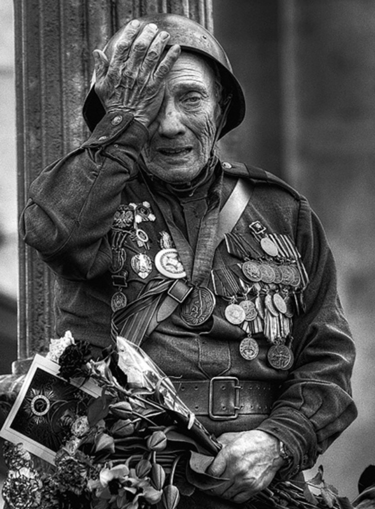 этот стих о ветеранах, для нас!