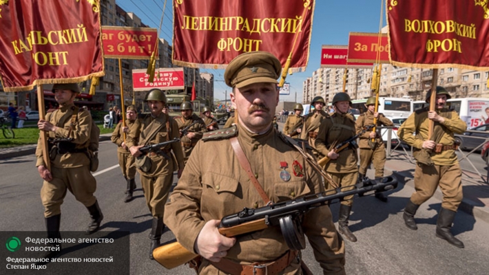 Больна Европа памятью короткой...