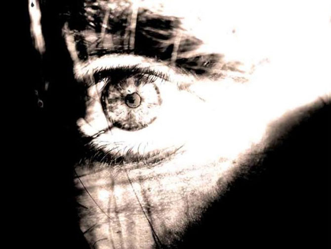 Не расступится, не оступится