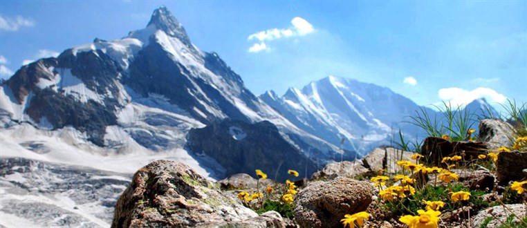 Взять горы бы в свои объятья