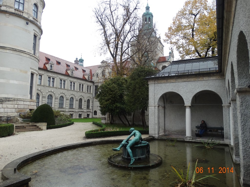 Анти - Тесей