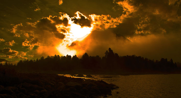 застыли в ожидании финала