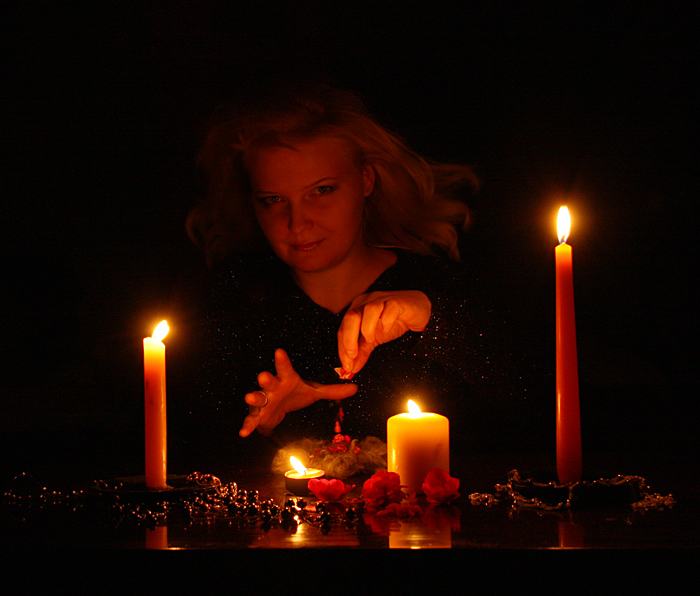 я ищу девушка  наталия ворожея. ворожея ты же меня простил. ворожея ты же меня простил. ольга прорицательница. ворожея колдунья.