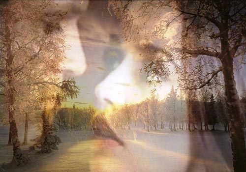 Молча стоим...