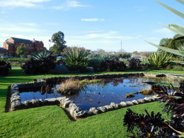 Капризный Июль