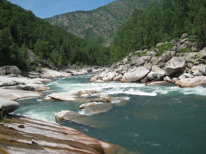 Река уба. Река Тургусун. Река Уба на Алтае. Река Уба Восточный Казахстан. Река Ульба Риддер.