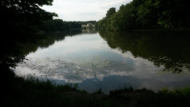 Пусть захлестнула сердце грусть
