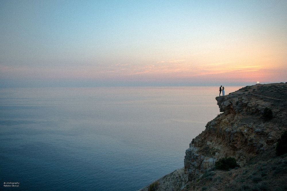 что возвышается над морем. скала дива ялта. кабо де рока португалия. что возвышается над морем. вид на море.