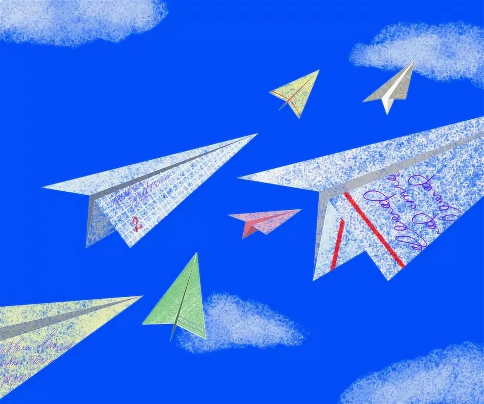 Мой бумажный самолет отправляется в полет. Бумажный самолетик. День бумажных самолетиков. Цветные бумажные самолетики. Летающий бумажный самолетик.