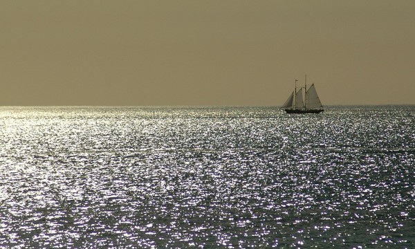 Пусть серебрится день...