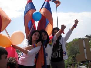 Улыбка сквозь слезы...