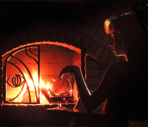 Дышала комната теплом...