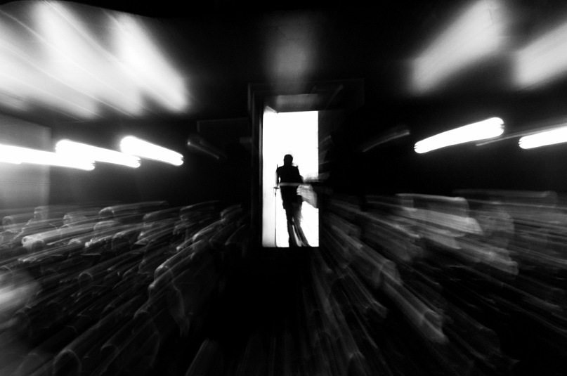 На каждом стуле