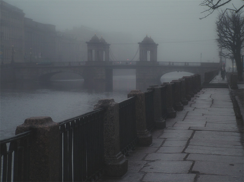 Депрессия спб. Санкт-Петербург туман. Мрачный Петербург. Питер серый мрачный. Петербург депрессивный город.