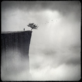 За тысячью масок