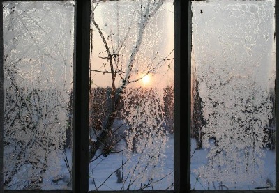 Щели в окнах