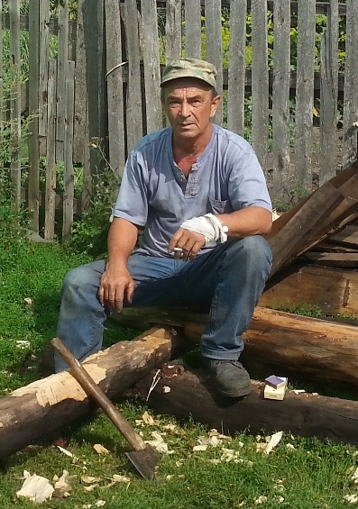 Поэт по жизни одинок