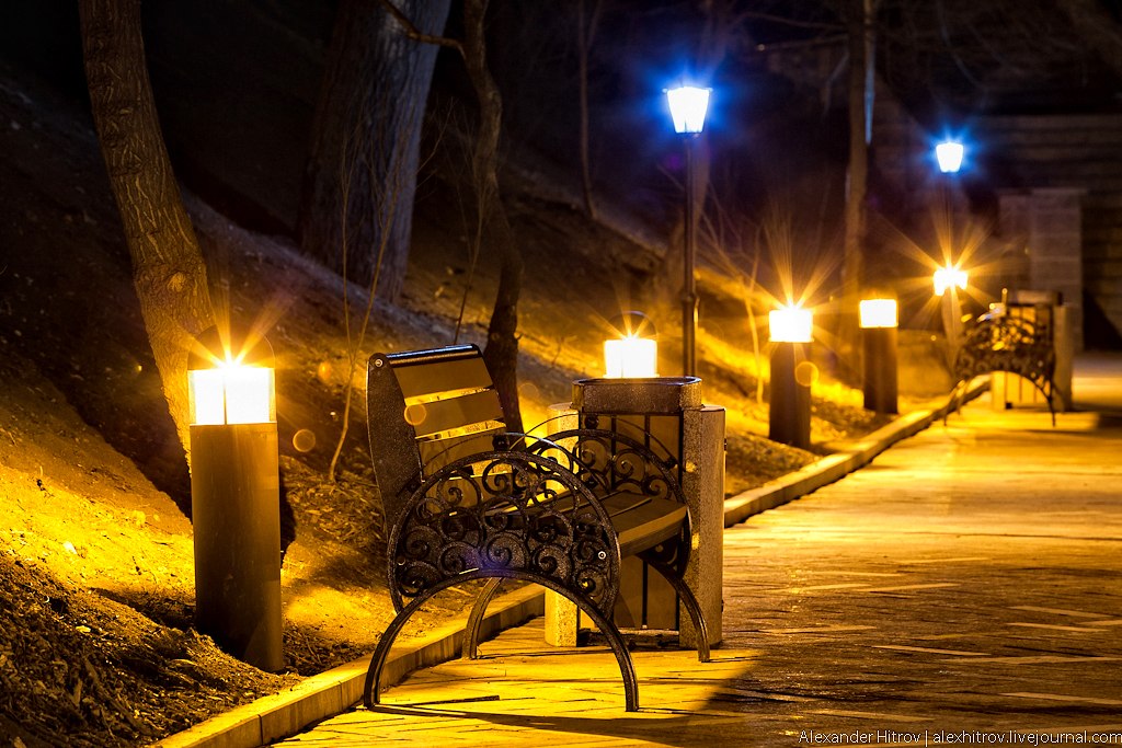 Горящий фонарик. Красивый уличный фонарь. Свет фонаря. Ночные фонари. Уличный фонарь.