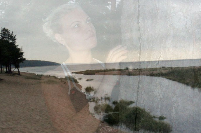 Откройте ей...