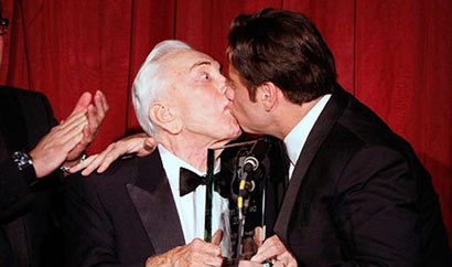 Йопт. Сколько дундуков о политике гундят?