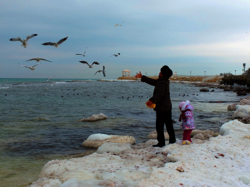 семья на каспийском море. на каспийское море с детьми. пляжи каспийского моря дагестан. каспийское море дербент. каспийское море дагестан избербаш.