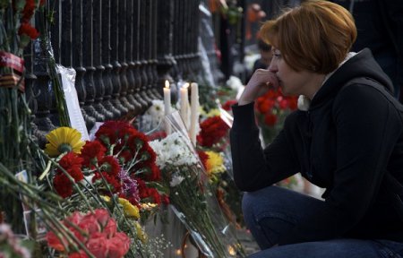 Посмертно...