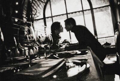 наверно... и чуть нервно