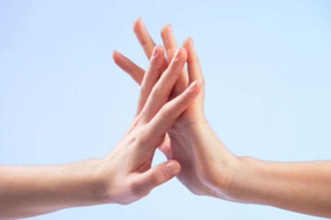 Прощание рук, приветствие любви