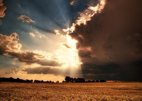 врываются в меня другие лица