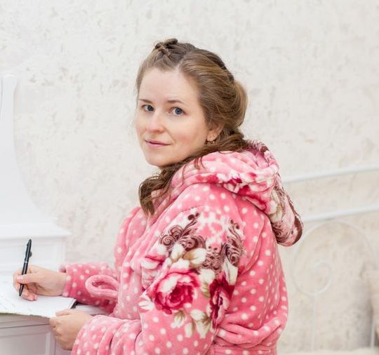 Одни её талантливой считали