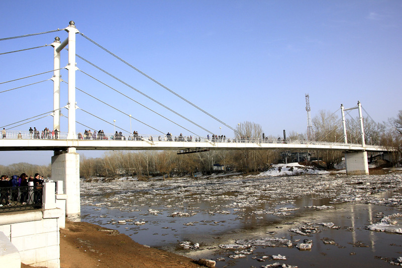 Мост через урал фото. Беловка Оренбург. Оренбург мост. Мост Европа Азия Оренбург. Мост через Урал Оренбург.