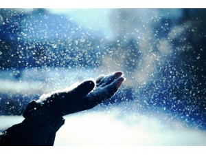 Это я растаю той снежинкою