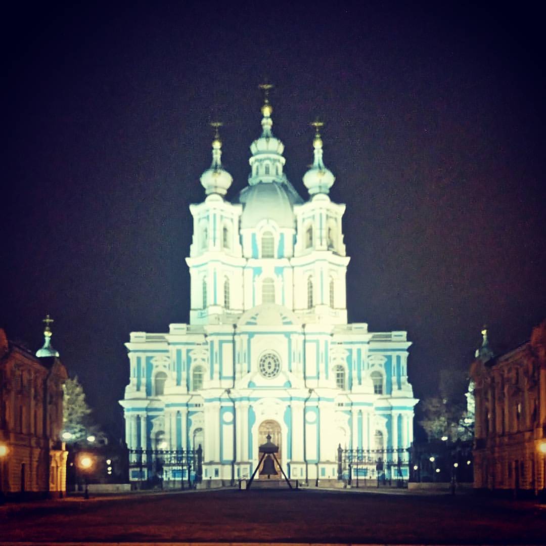 Смольный собор Санкт Петербург новогодний