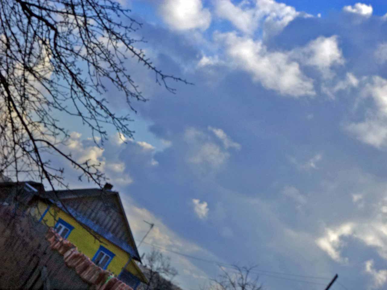 Дзесь на ниве пад сонцэм