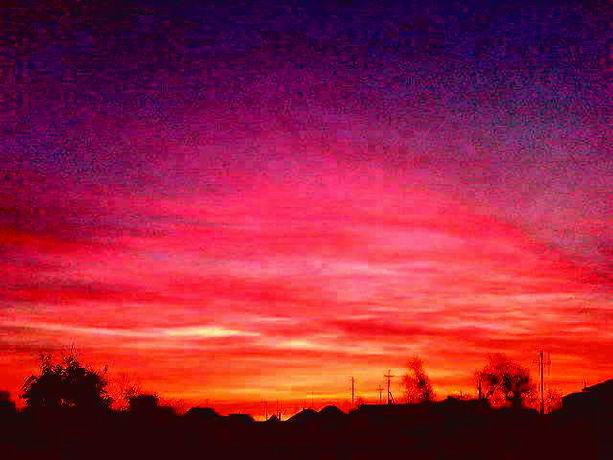 И снова я пишу тебе меж строк