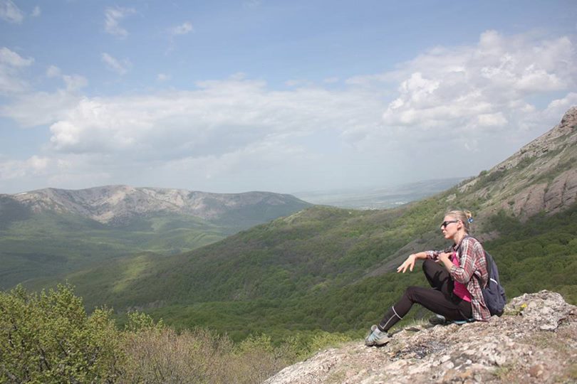 на дне человеческих глаз...