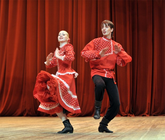 Приглашаю на кадриль!